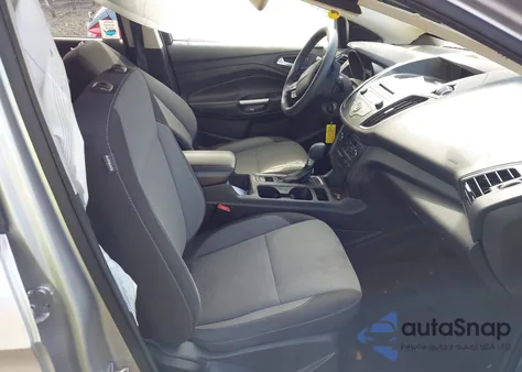 2017 Ford Escape Se z USA, uszkodzony, nr VIN 1FMCU9GD5HUA97825